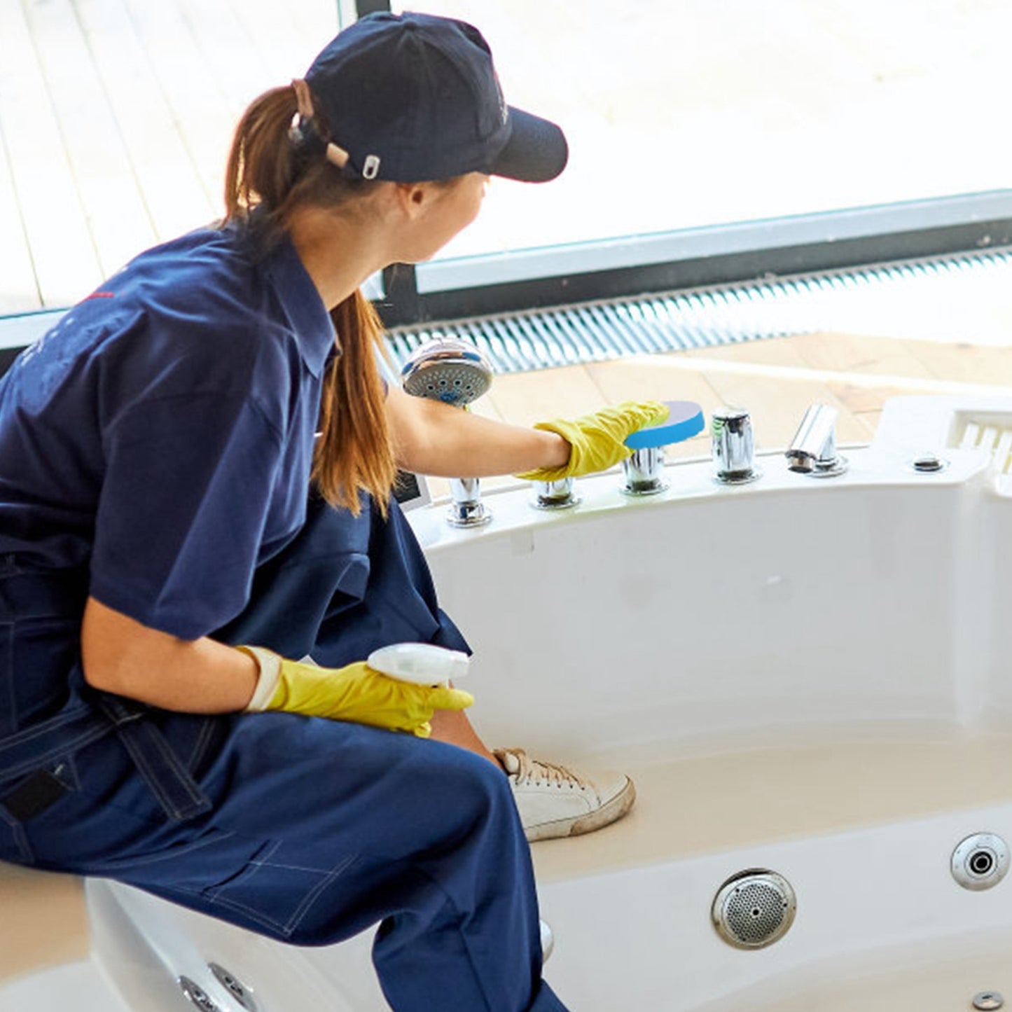 Electric Spin Scrubber with Multi-Brush Heads